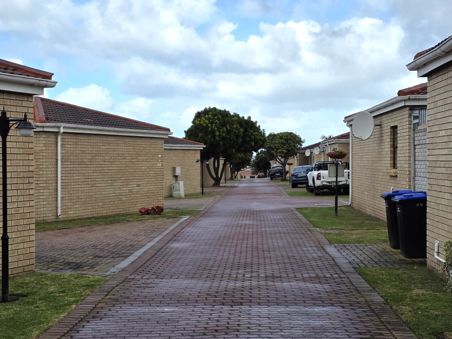 2 Bedroom Property for Sale in Jeffreys Bay Central Eastern Cape